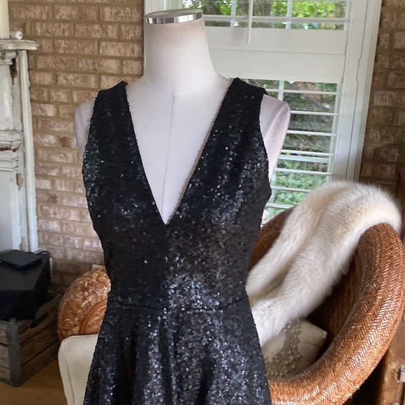 DRESS THE POPULATION BLACK SEQUIN MINI DRESS MEDIUM MADE IN USA - Picture 2 of 9